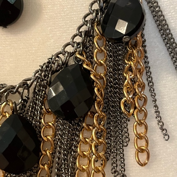 💮BUNDLE 2 For $12💮 - Picture 2 of 3